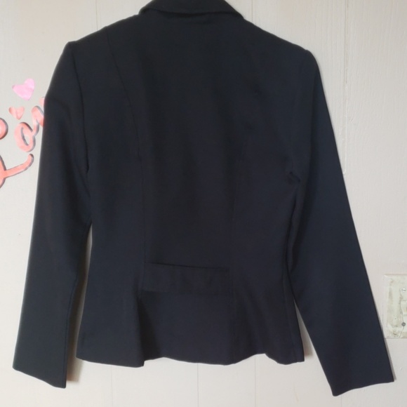 Button up - Picture 4 of 7